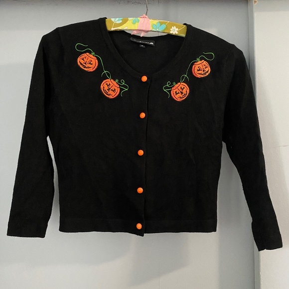 Sourpuss Sweaters - Sourpuss Pumpkin Queen Crop Cardigan Halloween